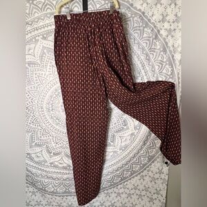 Old Navy Women's Burgundy Patterned Pants